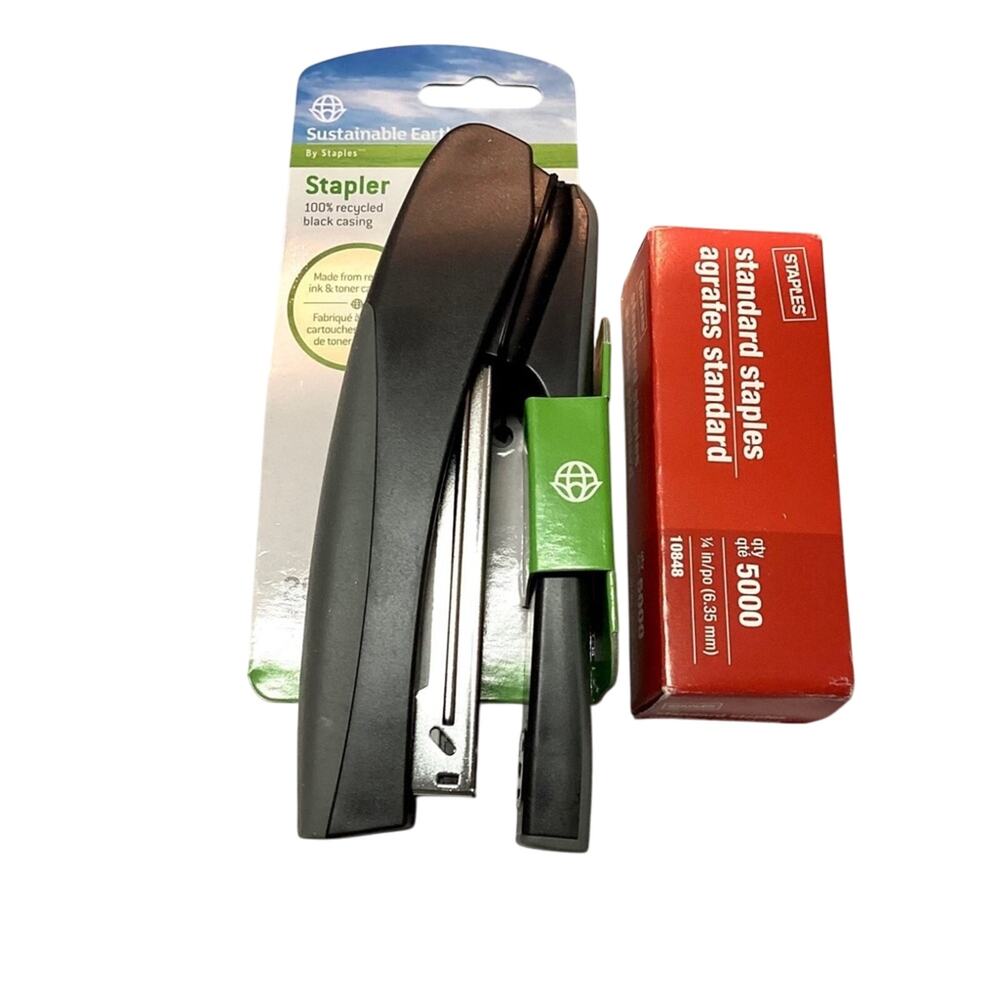 Sustainable Earth 40897 Desktop Stapler + Pack of Staples